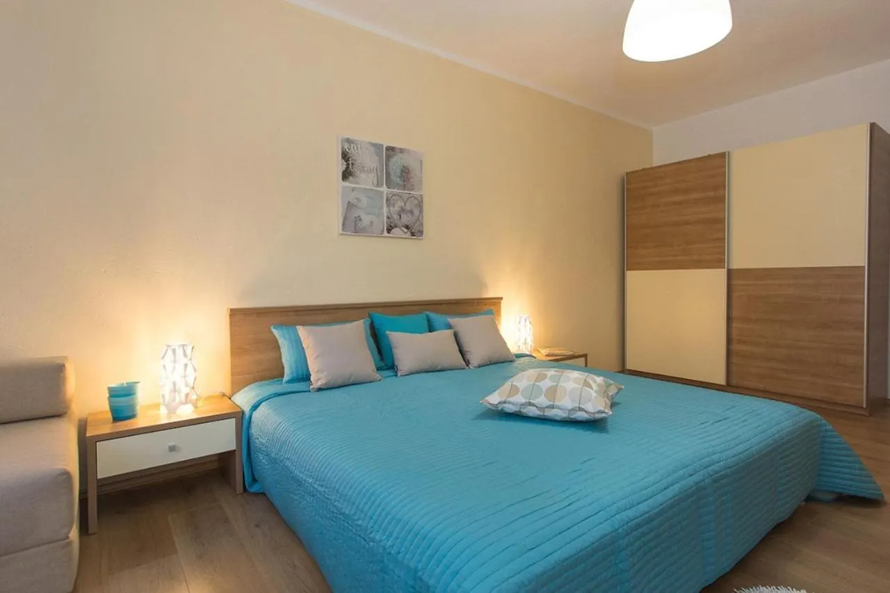 Guest house Apartments Adrijana Malinska