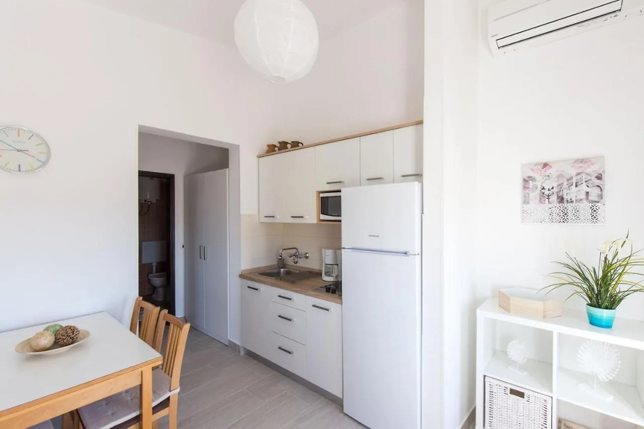 Apartments Adrijana Malinska 0*,
