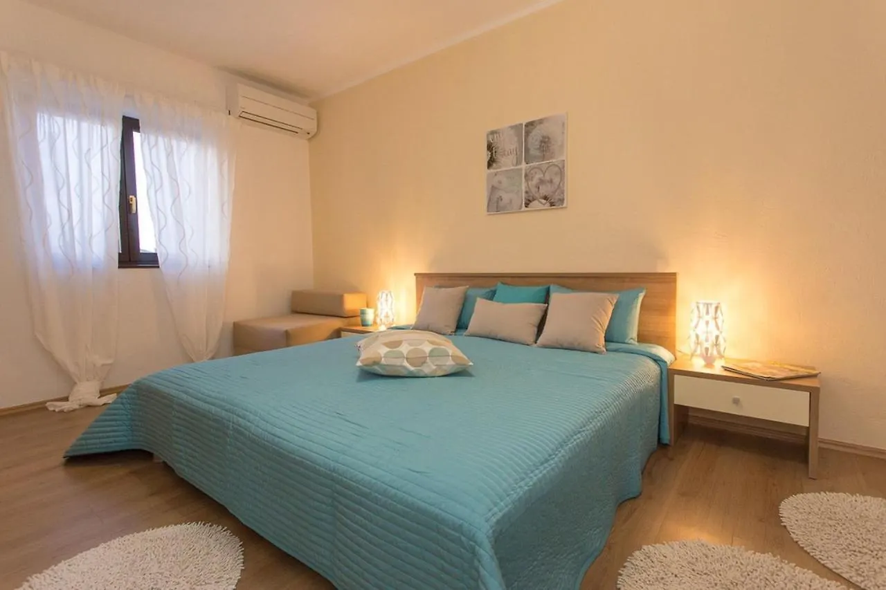 Apartments Adrijana Malinska